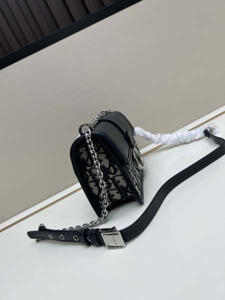 2025年5月29日入荷新作Dior 30 Montaigne SIZE:21.5x12x6お安い/人気/革/バッグ/XX工場