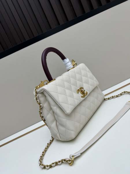 2025年5月29日入荷新作   Chanel  coco handle  Coco  SIZE22x15x8  お安い/人気/革/バッグ/XX工場