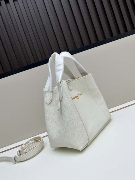 2025年5月29日入荷新作 Dior signature バケツバッグSIZE：21x19x11CMお安い/人気/革/バッグ/XX工場