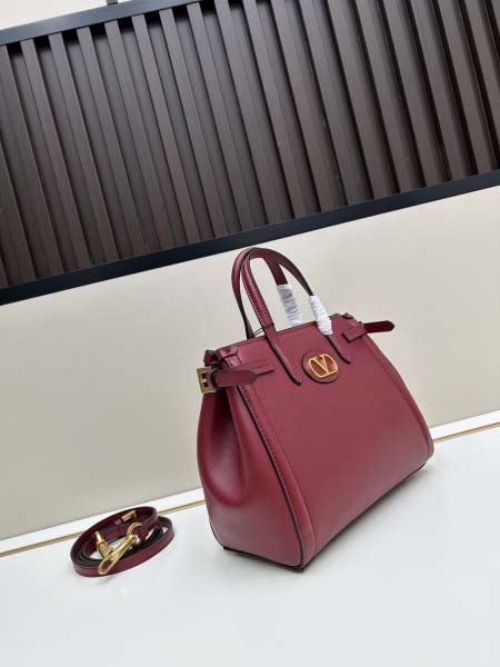 2025年5月29日入荷新作VALENTINO GARAVANI ANTIBES SIZE: 22X 19X 12CM お安い/人気/革/バッグ/XX工場