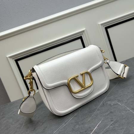 2025年5月29日入荷新作 VALENTINO GARAVANI ALLTIME SIZE：23.5 x18 x 8 CM お安い/人気/革/バッグ/XX工場