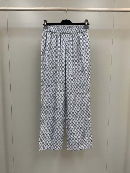 2025年5月7日入荷新作Gucci ズボン 原版復刻限定品...