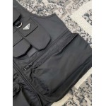 2025年5月8日入荷新作Prada多ポケット機能風カメラマンベスト 原版復刻限定品が人気で高級/fuke工場