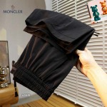 2025年5月9日入荷新作MONCLER 半ズボン安価で人気の/JIA工場