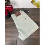 2025年5月10日入荷新作Versaceジーパン安価で人気の/JIA工場