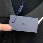 2025年5月14日入荷新作PRADA半袖ポロシャツ 超厳選★高級品/誕生日プレゼント/OM工場