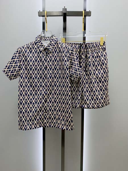 2025年5月14日入荷新作Valentino半袖上下セット...