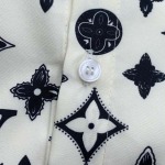 2025年5月14日入荷新作Louis Vuitton半袖上下セット 超厳選★高級品/誕生日プレゼント/OM工場