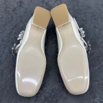 2025年5月15日入荷新品Roger ViVier原版復刻 高級ブランド靴女性用35-41   本革製ギフト/誕生日/CT工場