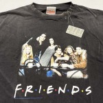 2025年5月17日入荷新作SAINT Mxxxxxx × FRIENDS FRD_SS TEE-FRIENDS-BLK 半袖 Tシャツ高级品/人気/誕生日プレゼント/人気/ファッション/トレンド/限定/WB工場
