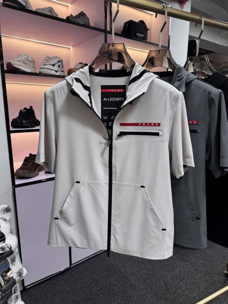 2025年5月20日入荷新作PRADA半袖の上着とベスト 原...