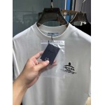 2025年5月21日入荷新作Prada半袖Tシャツ 原版复刻高級品香港の会社超厳選★入手困難/誕生日プレゼント/yinx工場