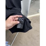 2025年5月21日入荷新作Prada半袖Tシャツ 原版复刻高級品香港の会社超厳選★入手困難/誕生日プレゼント/yinx工場