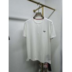 2025年5月21日入荷新作Prada半袖Tシャツ 原版复刻高級品香港の会社超厳選★入手困難/誕生日プレゼント/yinx工場