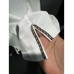 2025年5月21日入荷新作Tom Ford半袖Tシャツ 原版复刻高級品香港の会社超厳選★入手困難/誕生日プレゼント/yinx工場