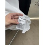 2025年5月22日入荷新作Prada半袖Tシャツ 原版复刻高級品香港の会社超厳選★入手困難/誕生日プレゼント/yinx工場