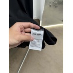 2025年5月22日入荷新作Prada半袖Tシャツ 原版复刻高級品香港の会社超厳選★入手困難/誕生日プレゼント/yinx工場