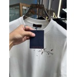 2025年5月22日入荷新作Louis Vuitton半袖Tシャツ 原版复刻高級品香港の会社超厳選★入手困難/誕生日プレゼント/yinx工場