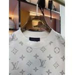 2025年5月22日入荷新作Louis Vuitton半袖Tシャツ 原版复刻高級品香港の会社超厳選★入手困難/誕生日プレゼント/yinx工場
