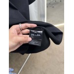 2025年5月22日入荷新作Prada半袖Tシャツ 原版复刻高級品香港の会社超厳選★入手困難/誕生日プレゼント/yinx工場