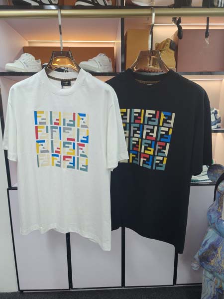 2025年5月22日入荷新作Fendi半袖Tシャツ 原版复刻...