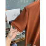 2025年5月22日入荷新作Prada半袖Tシャツ 原版复刻高級品香港の会社超厳選★入手困難/誕生日プレゼント/yinx工場