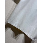 2025年5月23日入荷新作Louis Vuitton半袖 tシャツ男女兼用高品質★誕生日プレゼント/結婚祝い/内祝い/贈り物/SD工場