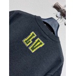 2025年5月26日入荷新作Louis Vuittonニット 半袖 Tシャツ男女兼用高品質★誕生日プレゼント/結婚祝い/内祝い/贈り物/SD工場