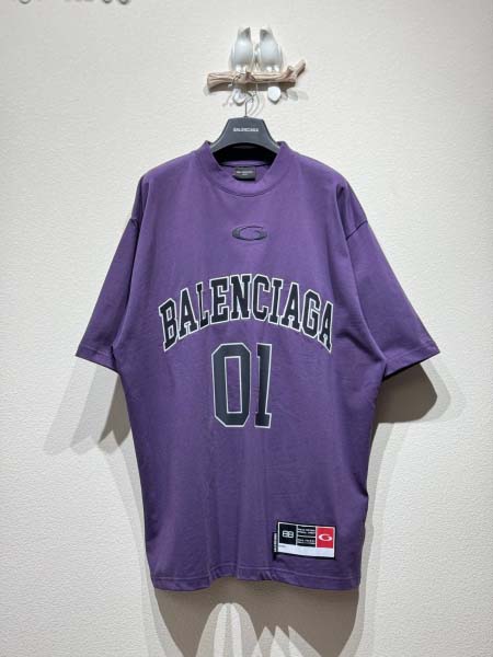 2025年5月26日入荷新作Balenciaga半袖 Tシャ...