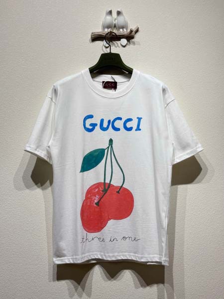 2025年5月26日入荷新作Gucci半袖 tシャツ男女兼用...