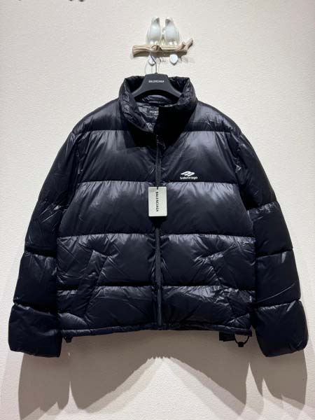 2025年5月26日入荷新作Balenciagaダウンジャケ...