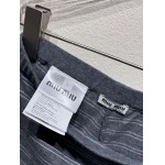 2025年5月26日入荷新作MIUMIU半ズボン女性用高品質★ファッション/誕生日プレゼント/結婚祝い/内祝い/贈り物/SD工場