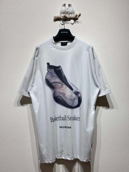 2025年5月26日入荷新作Balenciaga半袖 tシャ...