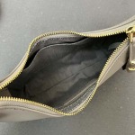 2025年5月28日入荷新作FURLA  斜め下げ バッグ/ハンドバッグ/ショルダーバッグ牛革/  SIZE:22X21X7.5CM  お安い/人気/本革 バッグ/XX工場