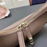 2025年5月28日入荷新作FURLA  斜め下げ バッグ/ハンドバッグ/ショルダーバッグ牛革/  SIZE:22X21X7.5CM  お安い/人気/本革 バッグ/XX工場