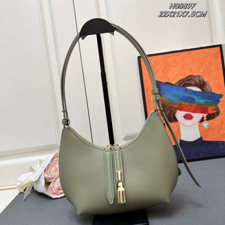 2025年5月28日入荷新作FURLA  斜め下げ バッグ/...