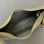 2025年5月28日入荷新作FURLA  斜め下げ バッグ/ハンドバッグ/ショルダーバッグ牛革/  SIZE:22X21X7.5CM  お安い/人気/本革 バッグ/XX工場