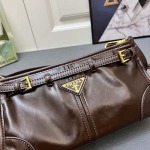 2025年5月28日入荷新作1BG445斜め下げ バッグ Prada 26x14x12cm  お安い/人気/本革 バッグ/XX工場