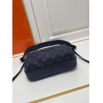 2025年5月28日入荷新作Louis Vuitton M30233 M30241 M30243  43845 OUTDOOR 25x20x10.5cm。  お安い/人気/本革 バッグ/XX工場