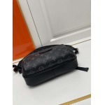 2025年5月28日入荷新作Louis Vuitton M30233 M30241 M30243  43845 OUTDOOR 25x20x10.5cm。  お安い/人気/本革 バッグ/XX工場