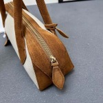 2025年5月28日入荷新作Ailia  新品 Le Teckel  size：32×11×10cm お安い/人気/本革 バッグ/XX工場