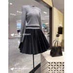 2025年5月28日入荷新作ALAIA 新品 tote  SIZE:25×20×12cmお安い/人気/本革 バッグ/XX工場