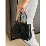 2025年5月28日入荷新作ALAIA 新品 tote  SIZE:25×20×12cmお安い/人気/本革 バッグ/XX工場
