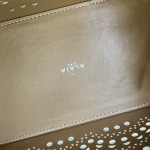 2025年5月28日入荷新作ALAIA 新品 tote SIZE:25×20×12cm  号：6682  お安い/人気/本革 バッグ/XX工場