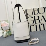 2025年5月28日入荷新作 新品2025春夏  Gucci SIZE:18.5x20x8.5cm  お安い/人気/本革 バッグ/XX工場
