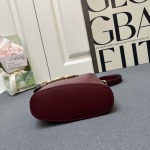 2025年5月28日入荷新作 新品2025春夏  Gucci SIZE:18.5x20x8.5cm  お安い/人気/本革 バッグ/XX工場