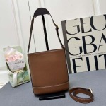 2025年5月28日入荷新作 新品2025春夏  Gucci SIZE:18.5x20x8.5cm お安い/人気/本革 バッグ/XX工場