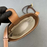 2025年5月28日入荷新作 新品2025春夏  Gucci SIZE:18.5x20x8.5cm お安い/人気/本革 バッグ/XX工場