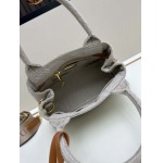 2025年5月28日入荷新作Prada新品 2025summer SIZE:22x15x12 お安い/人気/本革 バッグ/XX工場