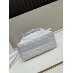 2025年5月28日入荷新作 Dior caro  SIZE:20x24x9CM  お安い/人気/本革 バッグ/XX工場